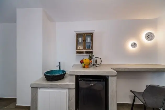 Junior Süit, Deniz Manzaralı (heated private pool)