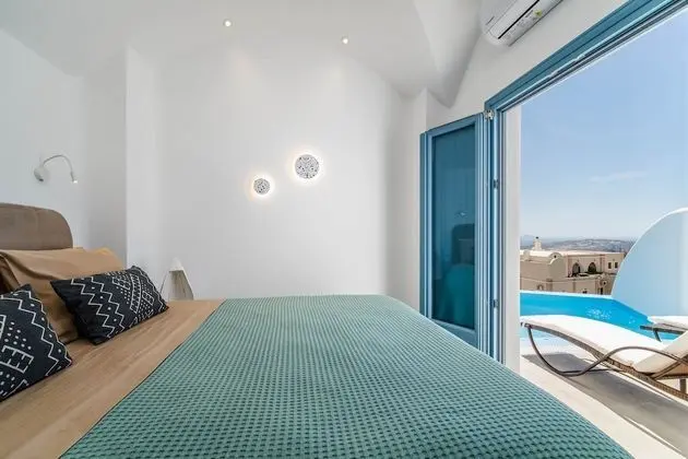 Junior Süit, Deniz Manzaralı (heated private pool)