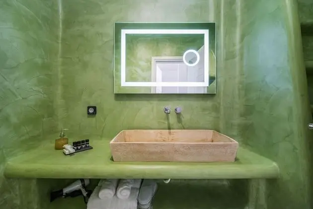 Junior Süit, Deniz Manzaralı (heated private pool)