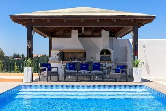 Villa, Okyanus Manzaralı
