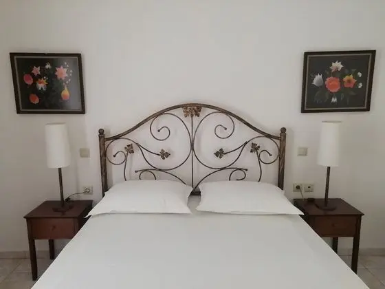 Stüdyo, Bahçe Manzaralı