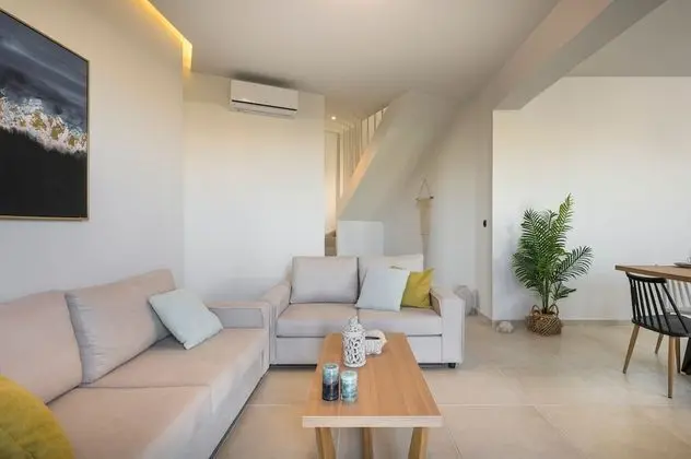 Standard Dubleks, 2 Banyolu, Deniz Manzaralı