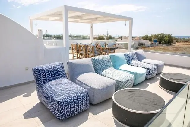Deluxe Suite with outdoor private hot tub & beach front