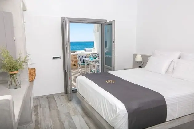 Premier Suite with outdoor private hot tub & beach front