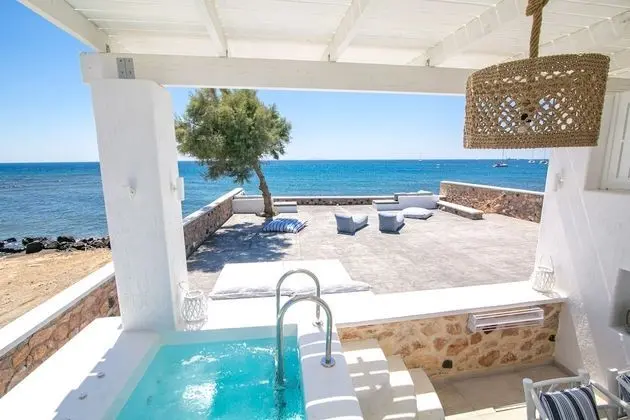 Premier Suite with outdoor private hot tub & beach front