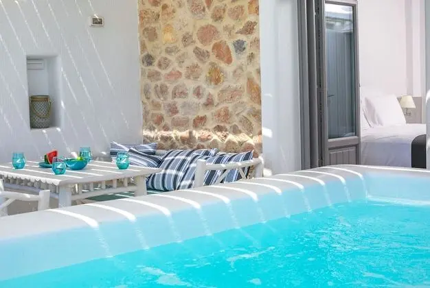 Premier Suite with outdoor private hot tub & beach front
