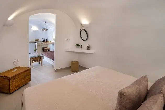 Suite with Indoor Hot Tub (Canava)