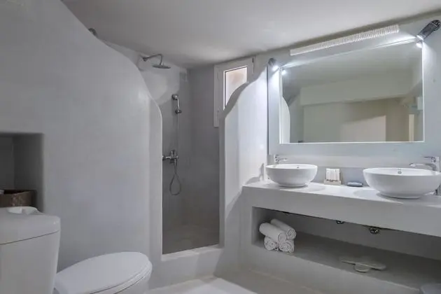 Junior Süit, Havuz Manzaralı (55 sq.m.)