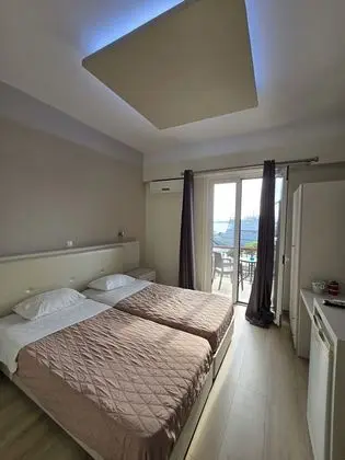 Tek Büyük Yataklı Oda, Liman Manzaralı