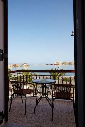 Tek Büyük Yataklı Oda, Liman Manzaralı
