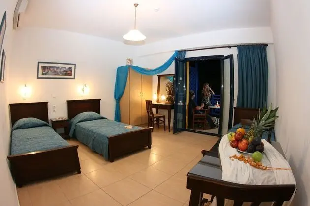 Superior Stüdyo (for 3 people)
