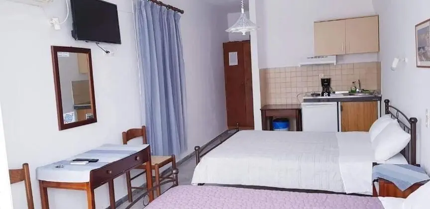 Üç Kişilik Oda