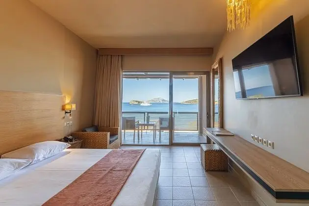 Standard, Sea View