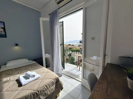 Standard Tek Büyük veya İki Ayrı Yataklı Oda, Balkon
