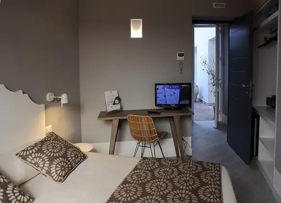 Tek Kişilik Oda, 1 Tek Kişilik Yatak, Ek Bina