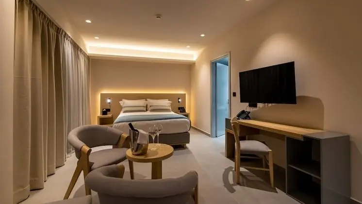 Island Junior Suite