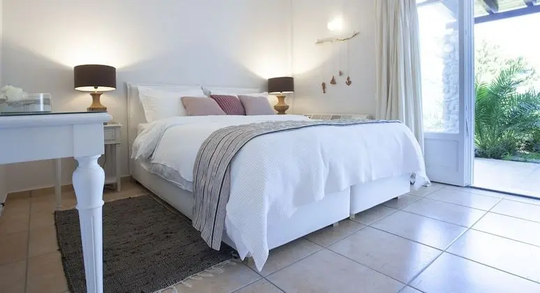 Aelia Villa