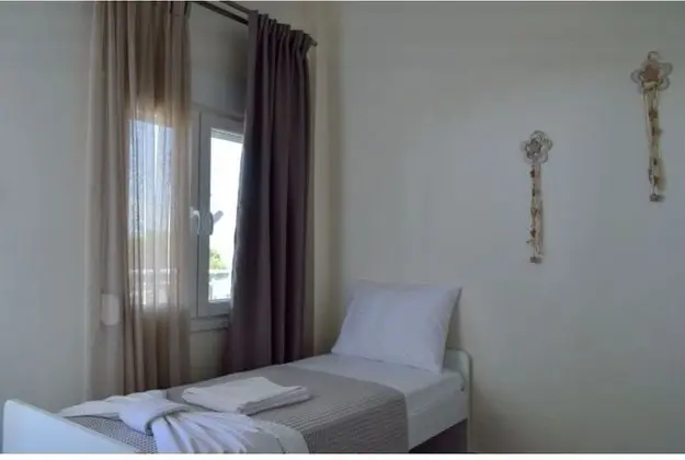 Üç Kişilik Oda, 1 Çift Kişilik Yatak ve Çekyat, Deniz Manzaralı (First Floor)