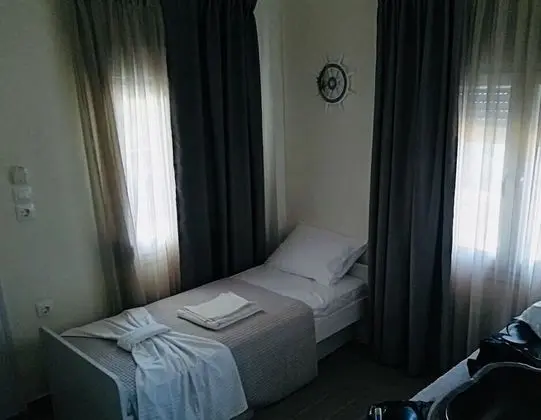 Üç Kişilik Oda, 1 Çift Kişilik Yatak ve Çekyat, Deniz Manzaralı (First Floor)