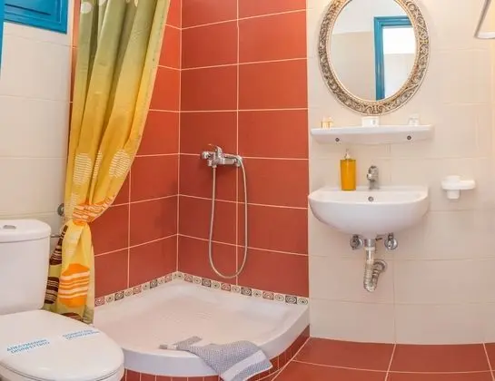Stüdyo, Deniz Manzaralı (3 Adults)