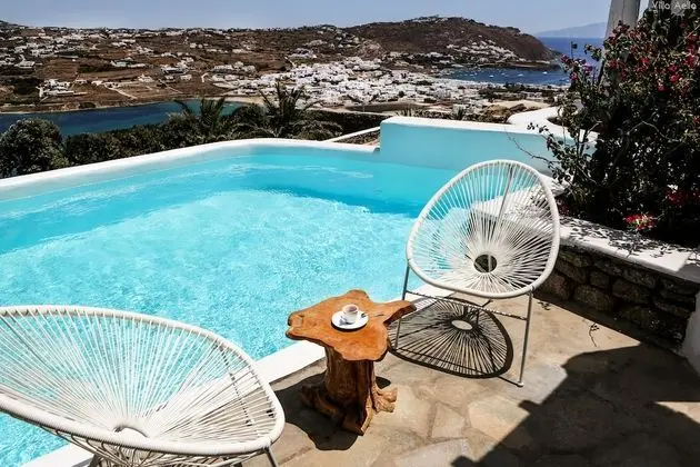 Deluxe Villa