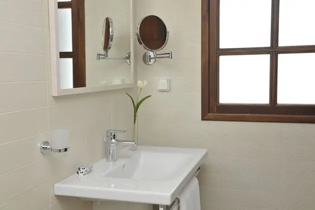 Junior Süit, 1 Yatak Odası (with Hydromassage Shower)