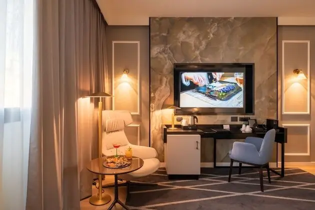 Executive junior suite