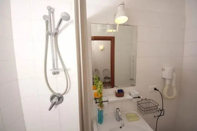 Romantic Tek Büyük Yataklı Oda