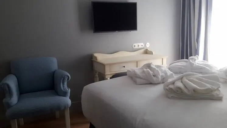 Standard Tek Büyük Yataklı Oda
