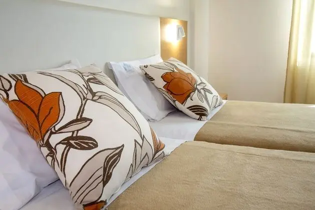 Deluxe Tek Büyük veya İki Ayrı Yataklı Oda
