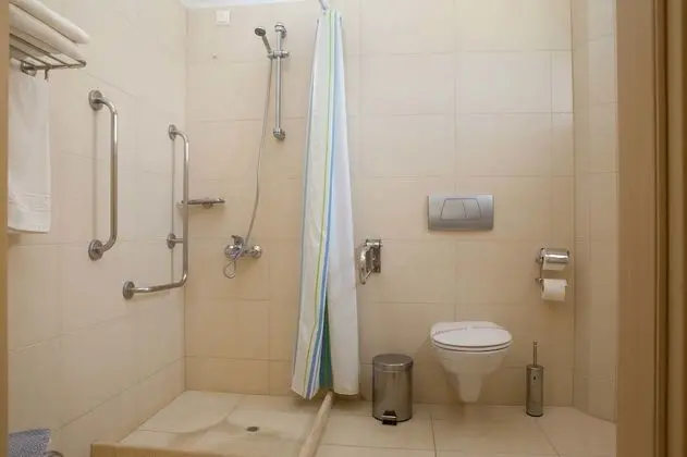 Deluxe Tek Büyük veya İki Ayrı Yataklı Oda