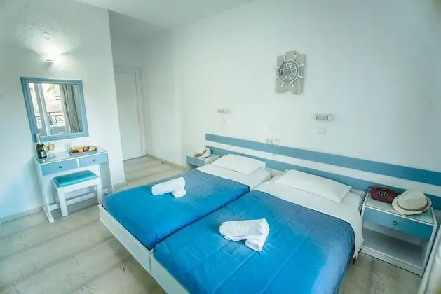 Standard Oda, 2 Tek Kişilik Yatak, Kısmi Deniz Manzaralı