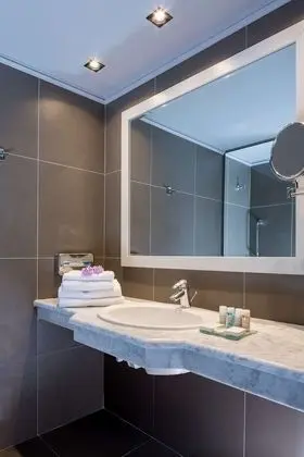 Tek Büyük Yataklı Oda, Deniz Manzaralı