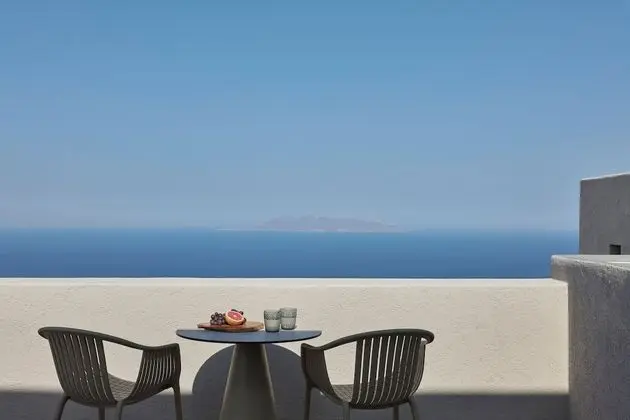 Deluxe Suite Sea View with Jetted Tub