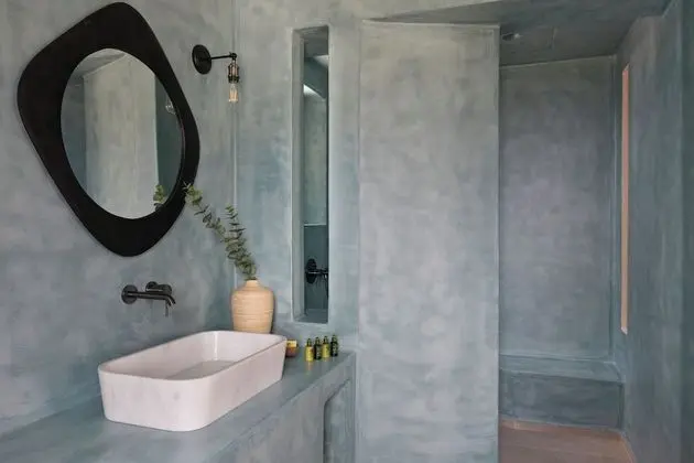 Deluxe Suite Sea View with Jetted Tub