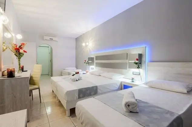 Classic Dört Kişilik Oda