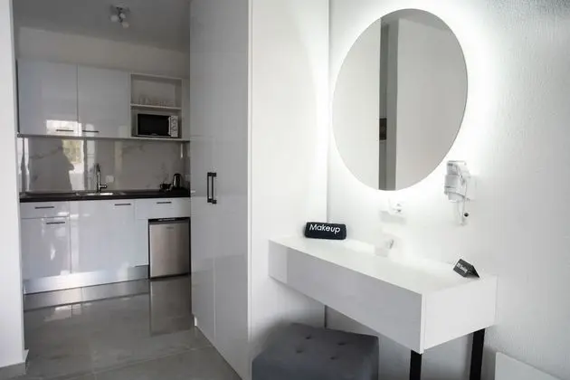 Luxury Tek Büyük Yataklı Oda