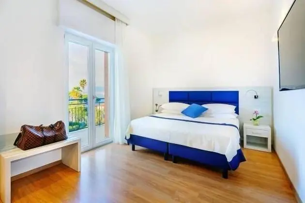 Superior Tek Büyük veya İki Ayrı Yataklı Oda, Balkon, Deniz Manzaralı