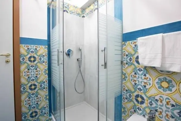 Superior Tek Büyük veya İki Ayrı Yataklı Oda, Balkon, Deniz Manzaralı