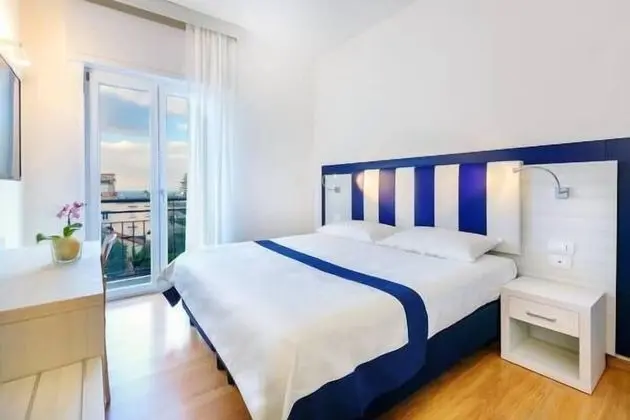 Superior Tek Büyük veya İki Ayrı Yataklı Oda, Balkon, Deniz Manzaralı