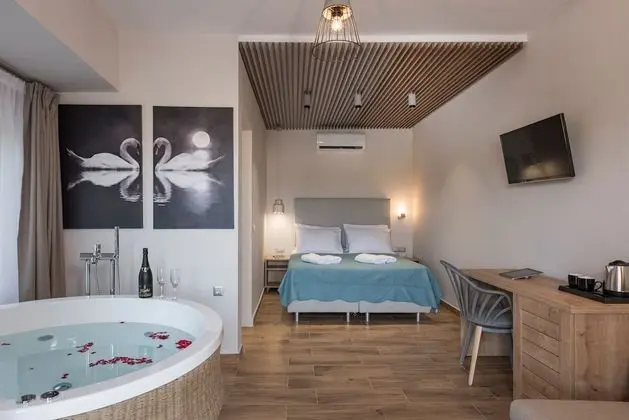 Luxury Oda (Private Spa Tub)