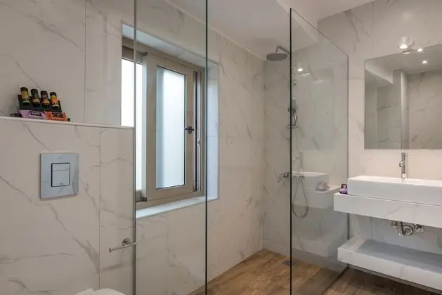 Luxury Oda (Private Spa Tub)
