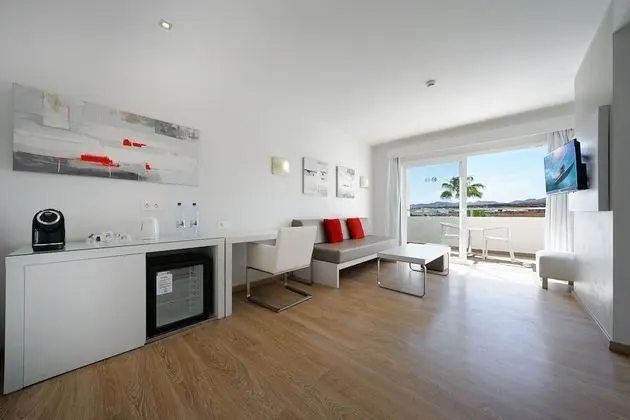 Junior Suite Select