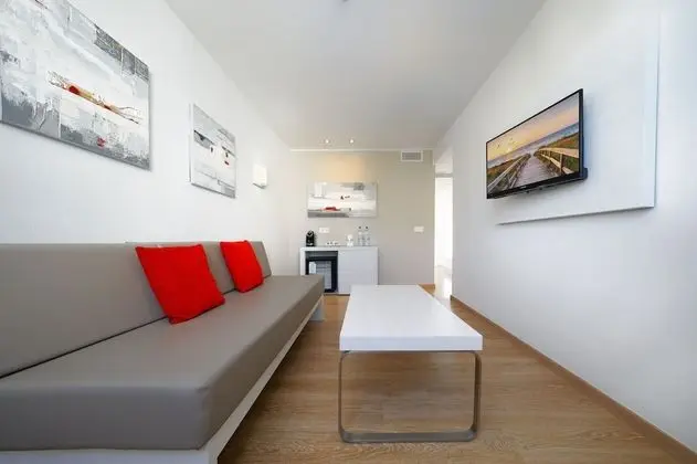 Junior Suite Select