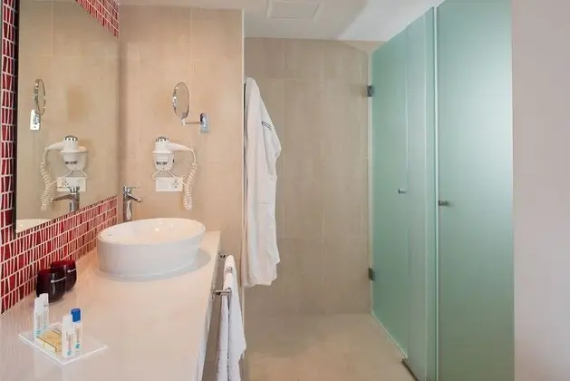 Junior Suite Select