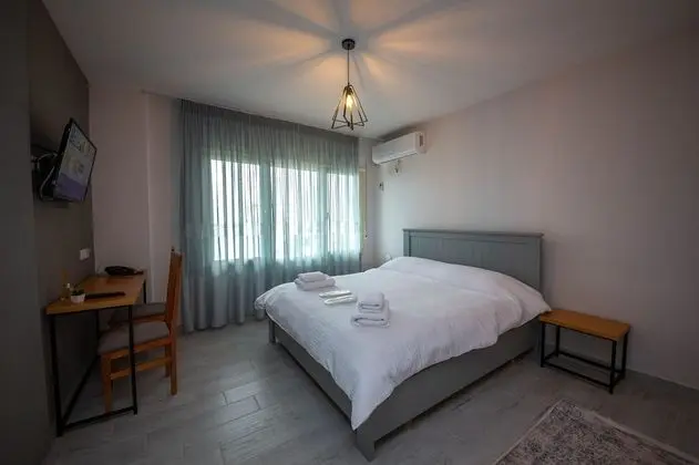 Tek Büyük Yataklı Oda, Balkon, Deniz Manzaralı