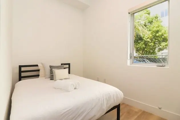 FRESH Private Master Bedroom & Bath - Little Havana Stunner Near Downtown & Brickell