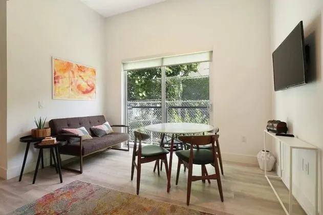 FRESH Private Master Bedroom & Bath - Little Havana Stunner Near Downtown & Brickell