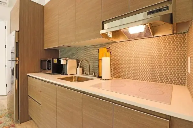 FRESH Private Master Bedroom & Bath - Little Havana Stunner Near Downtown & Brickell