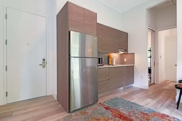 FRESH Private Master Bedroom & Bath - Little Havana Stunner Near Downtown & Brickell